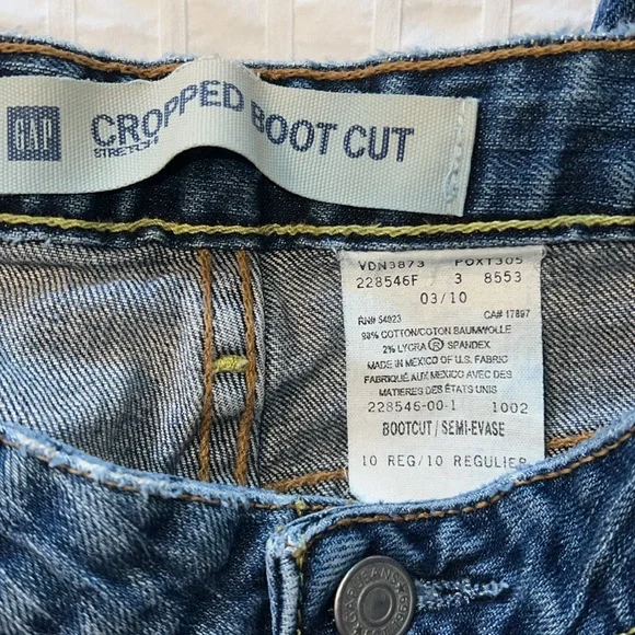 GAP Cropped Boot Cut - Picture 5 of 6